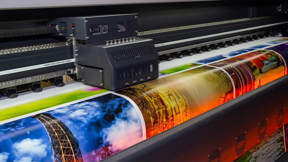 Pioneering Cannabis Branding: Stand-Up Pouches with Digital Printing