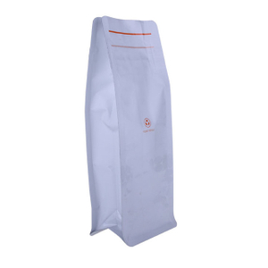White kraft paper coffee bag in block bottom bag with valve