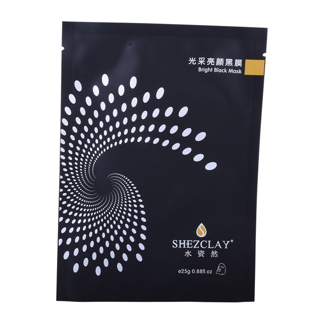 Sustainable recyclable green bags for facial mask by digital print