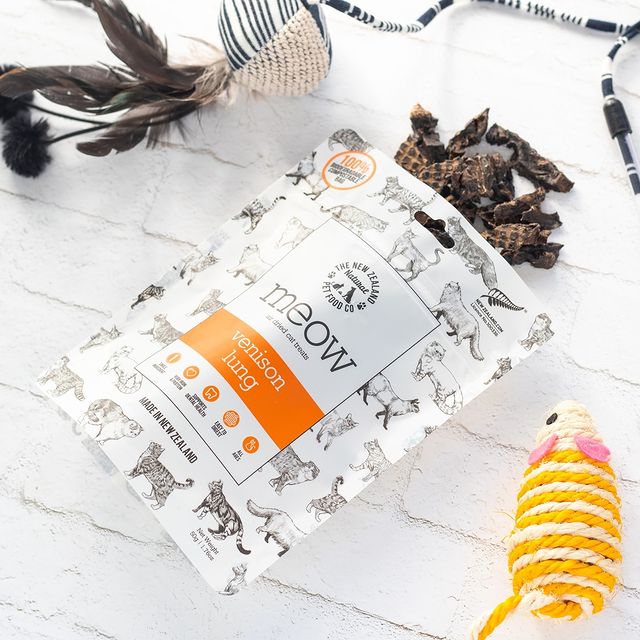 Eco-friendly Recyclable Cat Food Packaging Animal Feed Bag with Hanging Hole