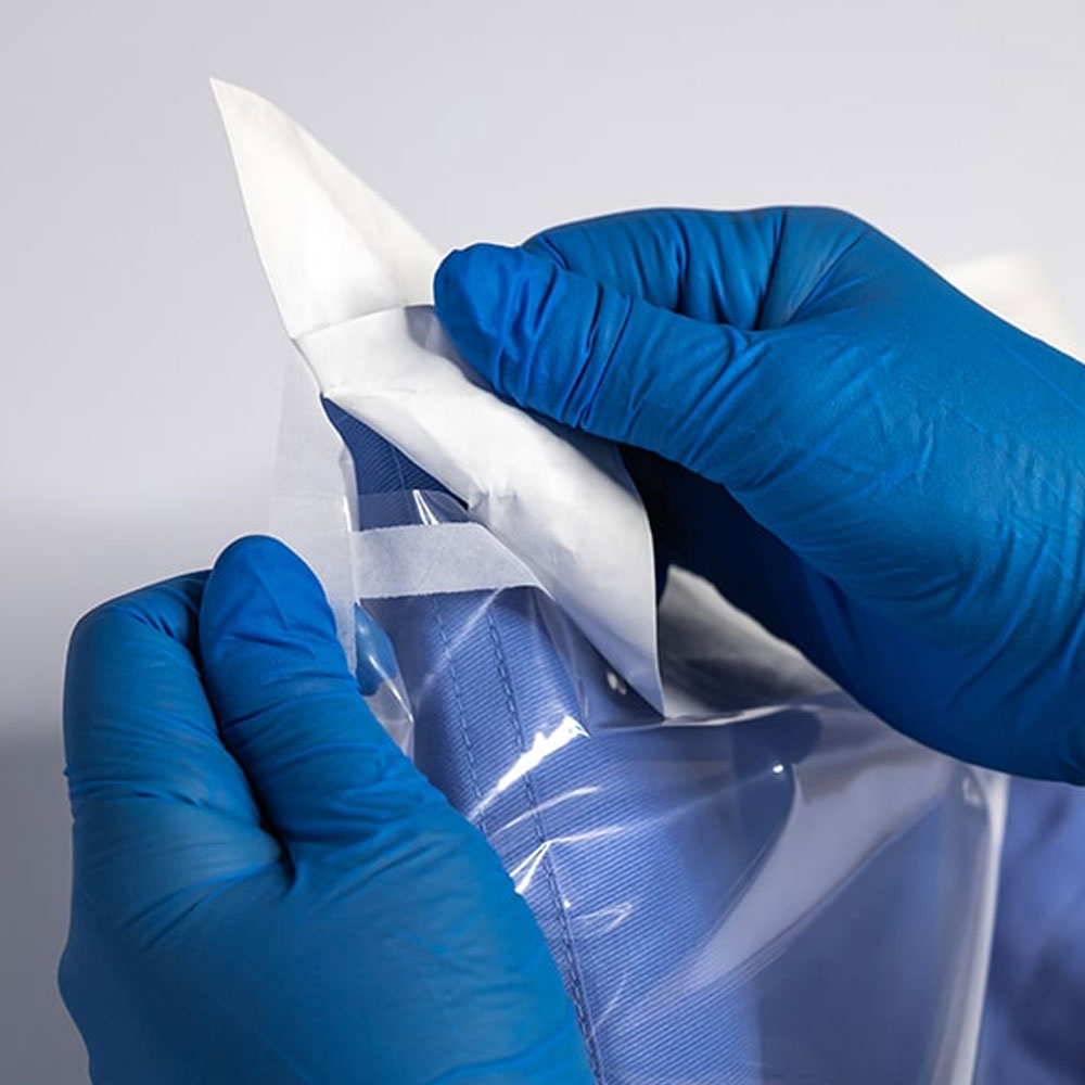 Custom Header Sterilization Pouches for Medical Device Packaging